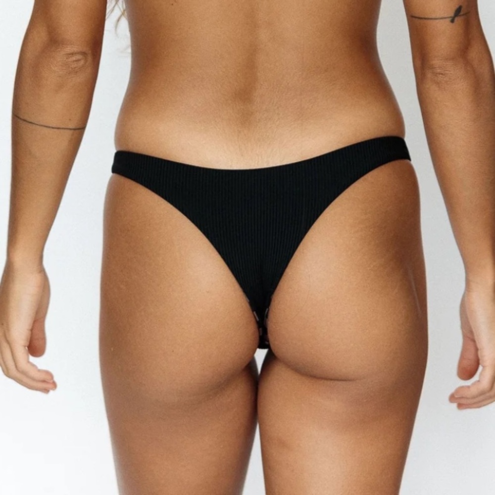 MAI Essentials Classic Bottom - Picture 3 of 7